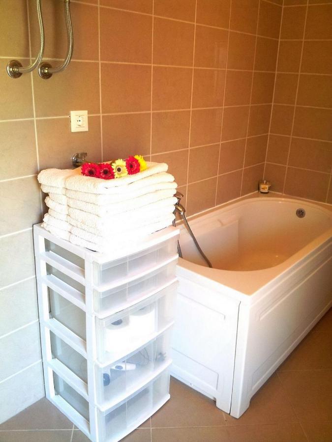 Apartment Maria - Comfortable Kaštela Eksteriør bilde