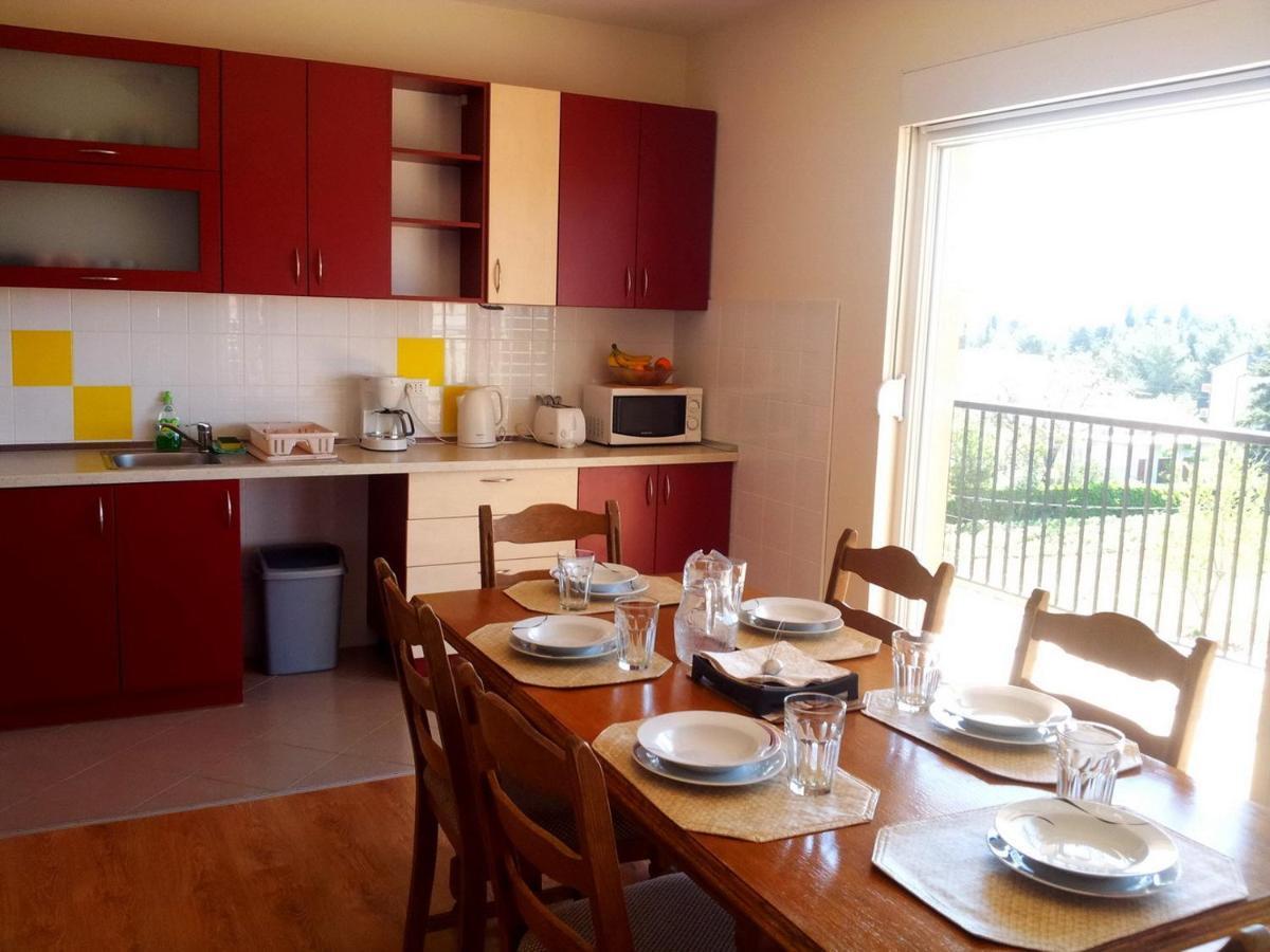 Apartment Maria - Comfortable Kaštela Eksteriør bilde