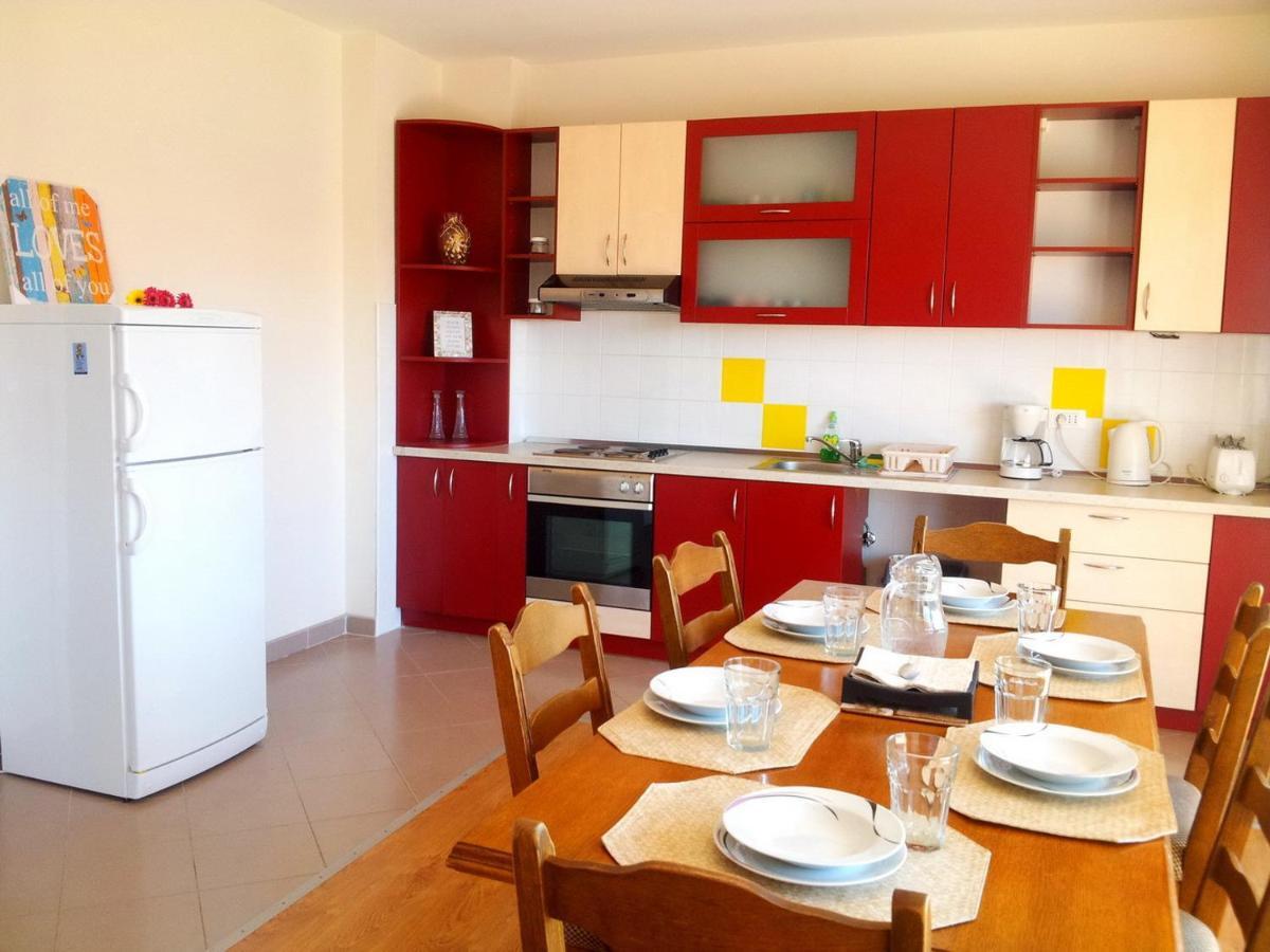 Apartment Maria - Comfortable Kaštela Eksteriør bilde
